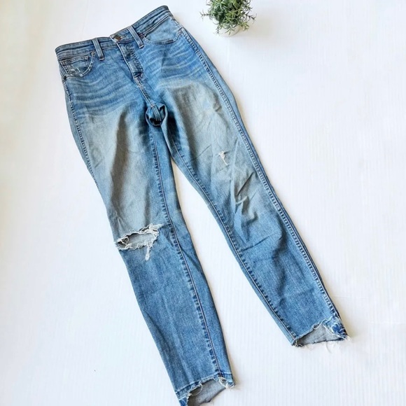 Madewell Curvy High-Rise Skinny Jeans: Drop Step-Hem Edition - Picture 2 of 10